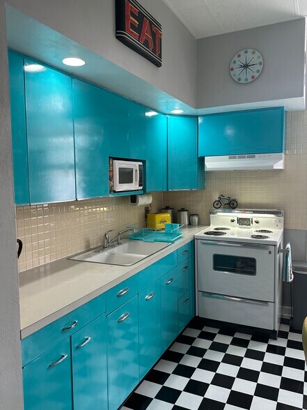 More Photos Of 132 S Main St, Stockton Apartments For Sale