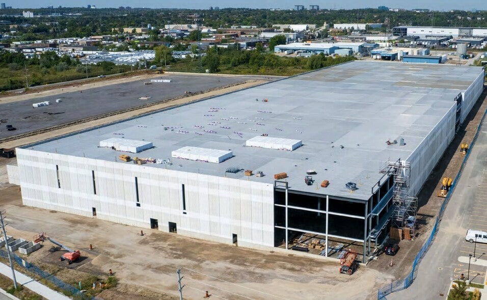 Primary Photo Of 795 Hazelhurst Rd, Mississauga Unknown For Lease