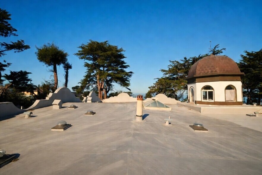 More Photos Of 496 6th St, Montara Office Residential For Sale