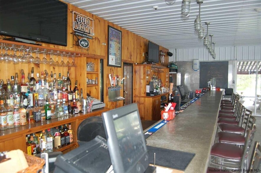 More Photos Of 963 Kings Hwy, Saugerties Restaurant For Sale