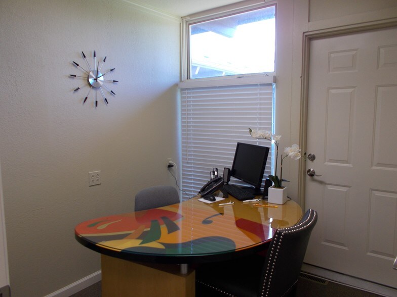More Photos Of 1350-1358 D'Adrian Professional Pky, Godfrey Medical For Lease