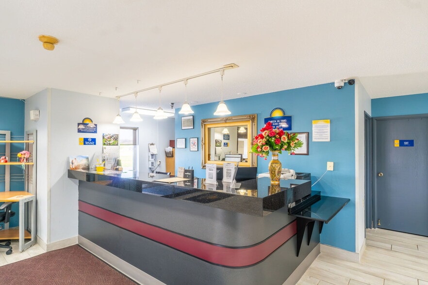 More Photos Of 3000 Singing Hills Blvd, Sioux City Hotel For Sale