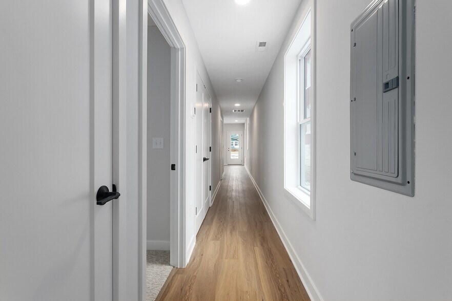 More Photos Of 4523 Forest Ave, Kansas City Multifamily For Sale