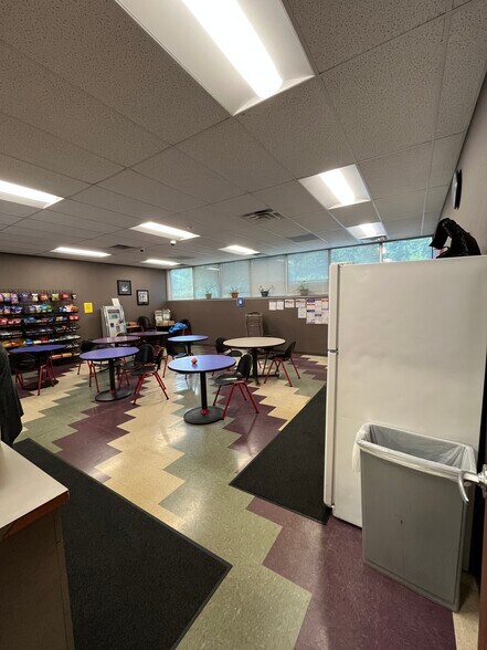 More Photos Of 965 Keynote Cir, Brooklyn Heights Office For Sale