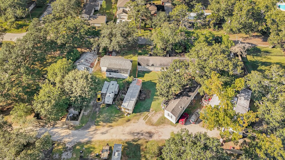 More Photos Of 404 W 3rd St, League City Manufactured Housing Mobile Home Park For Sale