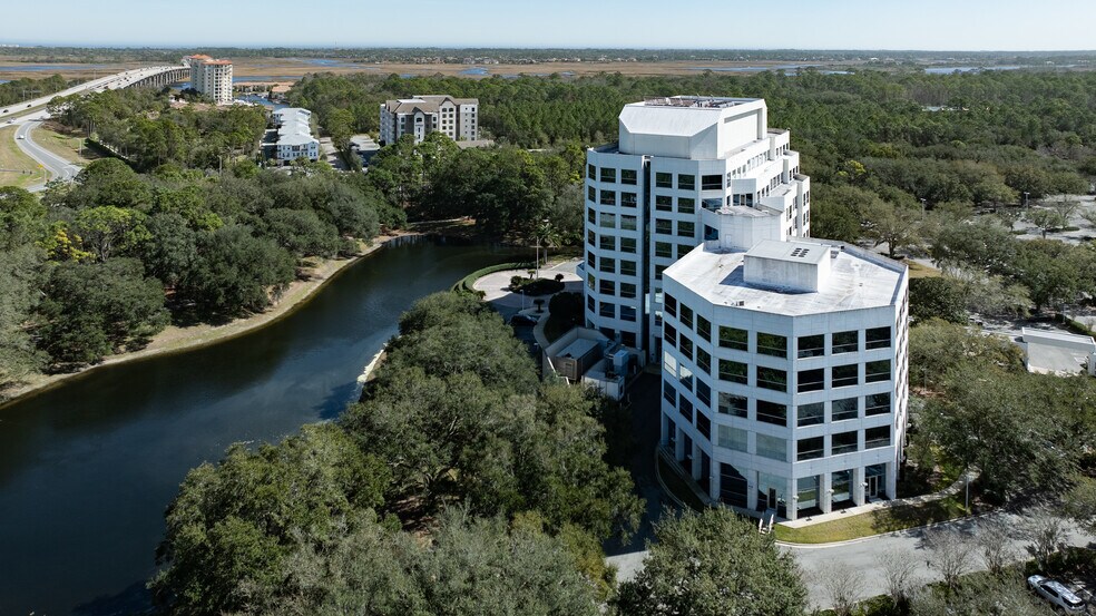 More Photos Of 1776 American Heritage Life Dr, Jacksonville Office For Lease