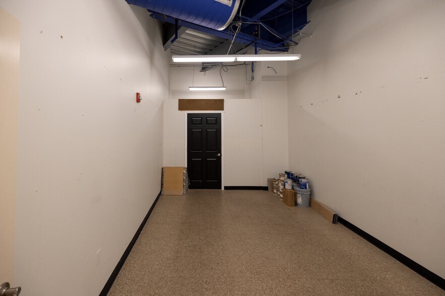 More Photos Of 627 S Wright St, Champaign General Retail For Lease