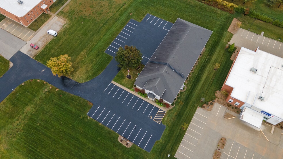 More Photos Of 1186 S State Route 157, Edwardsville Loft Creative Space For Sale