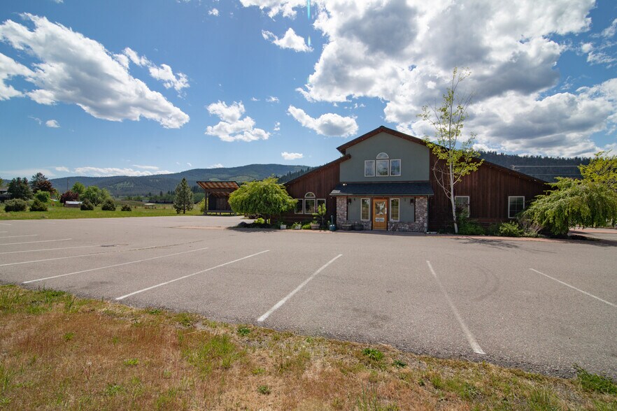 More Photos Of 72532 N Couture Loop, Arlee Restaurant For Sale
