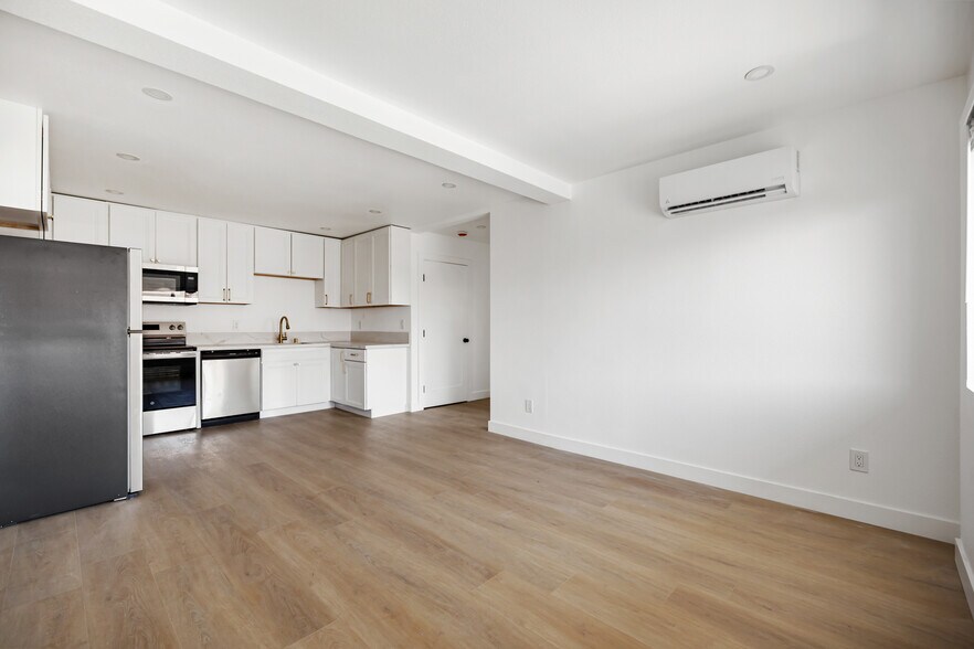 More Photos Of 569 Park Way, Chula Vista Apartments For Sale