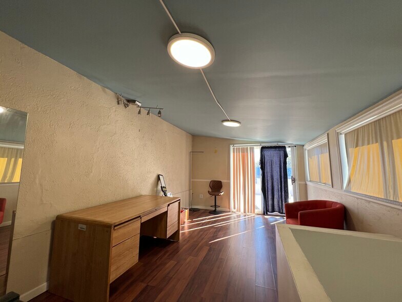 More Photos Of 5530-5536 W Colfax Ave, Lakewood Auto Dealership For Sale