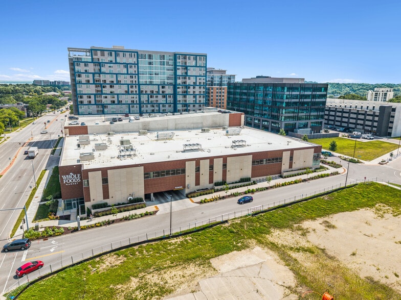 More Photos Of 4710 Madison Yards Way, Madison Supermarket For Sale