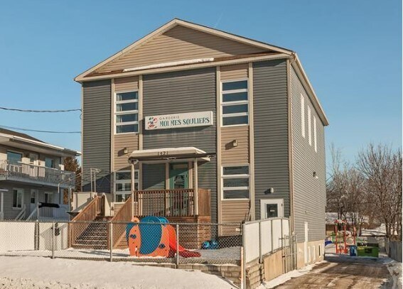 Primary Photo Of 1421 Av Lapierre, Québec Daycare Center For Sale