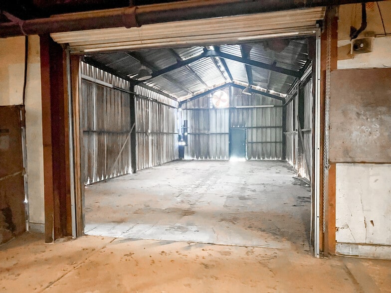 More Photos Of 1409 E Highway 350, Big Spring Industrial For Sale