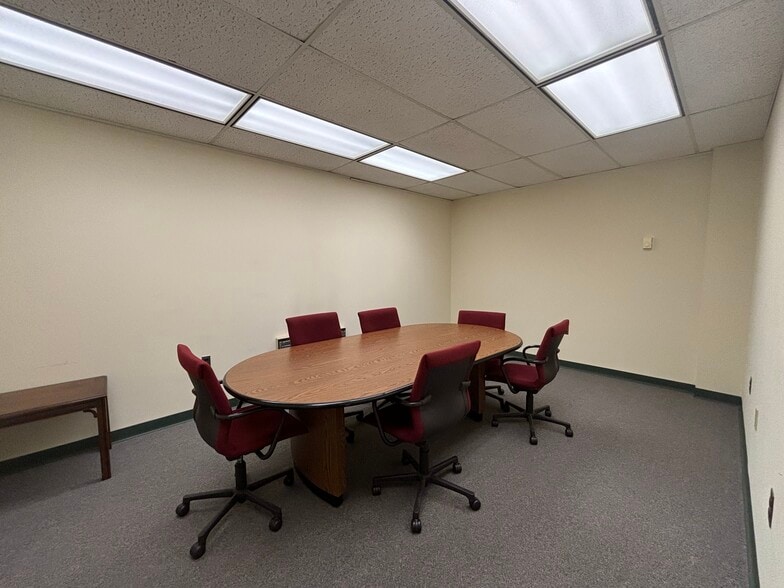 More Photos Of 40 Winter St, Rochester Office For Sale