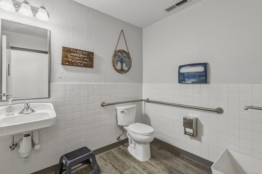 More Photos Of 460 W Main St, Fernley Freestanding For Sale