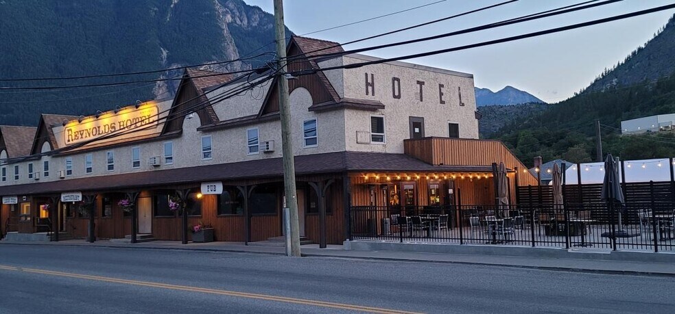 More Photos Of 1237 Main St, Lillooet Hotel For Sale