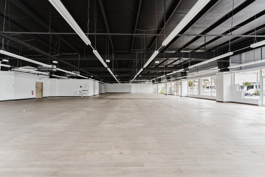 More Photos Of 6758 N Military Trl, West Palm Beach Unknown For Lease