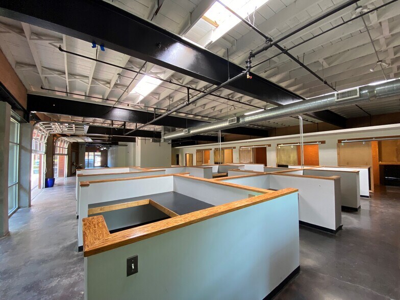 More Photos Of 4000 East Side Ave, Dallas Loft Creative Space For Lease