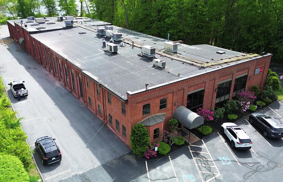 More Photos Of 63 Great Rd, Maynard Loft Creative Space For Lease