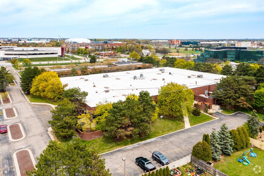 More Photos Of 38905 6 Mile Rd, Livonia Office Residential For Lease