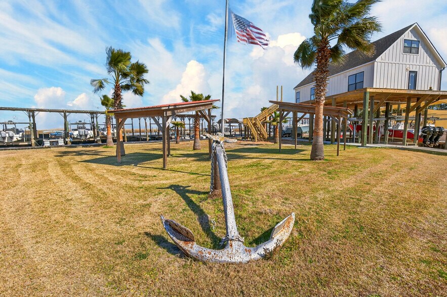 More Photos Of 3308 Mary Walker Dr, Gautier Marina For Sale