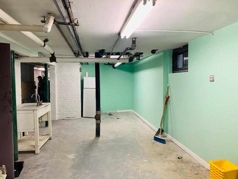 More Photos Of 4730 48th St, Woodside Multifamily For Sale
