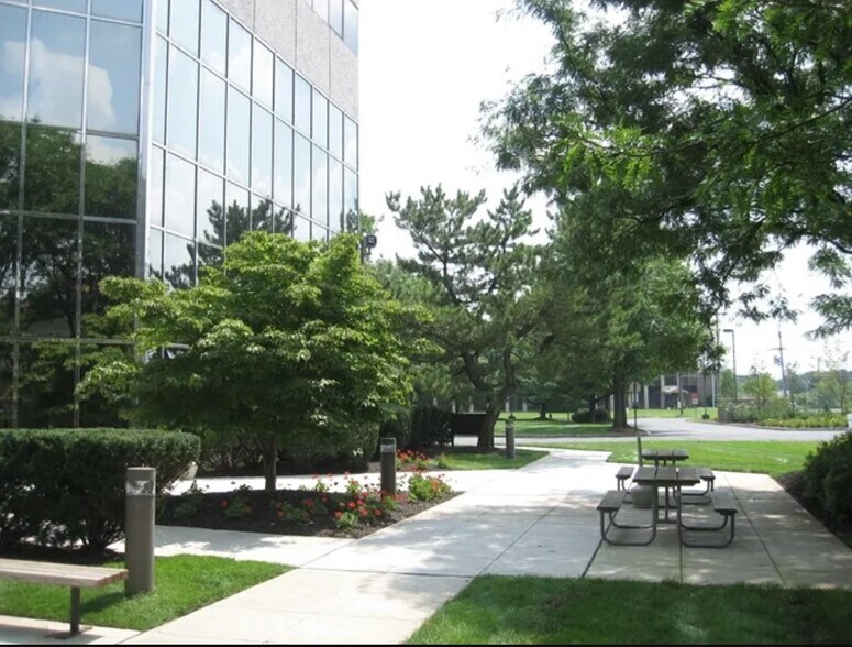 More Photos Of 242 Old New Brunswick Rd, Piscataway Office For Lease