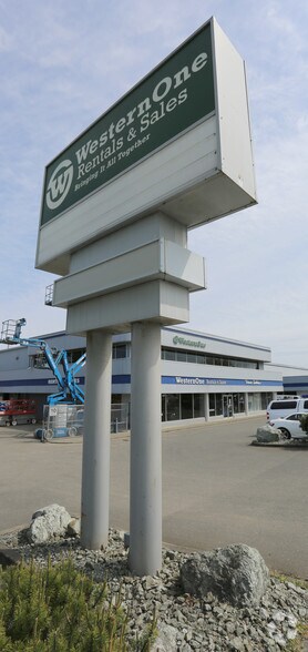More Photos Of 2200 Keating Cross Rd, Central Saanich Flex For Lease