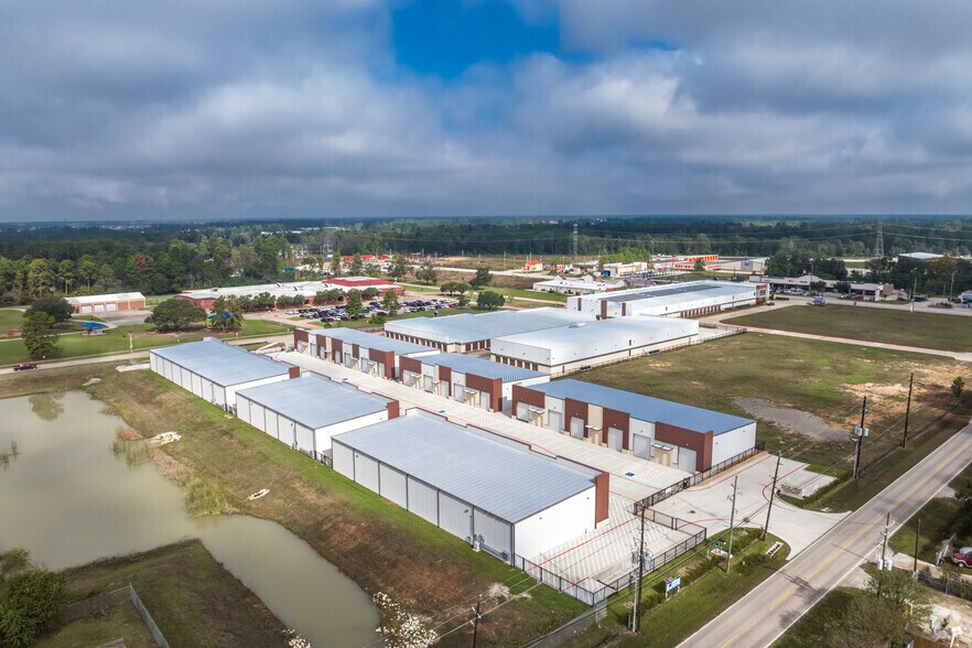 More Photos Of 8028 Dowdell Rd, Tomball Unknown For Lease