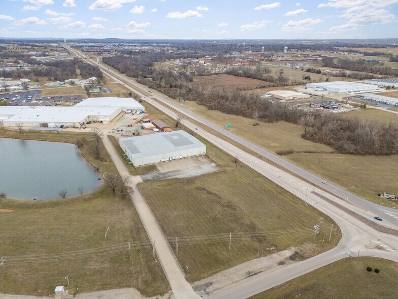 More Photos Of 1500 Dismuke Dr, Farmington Distribution For Sale