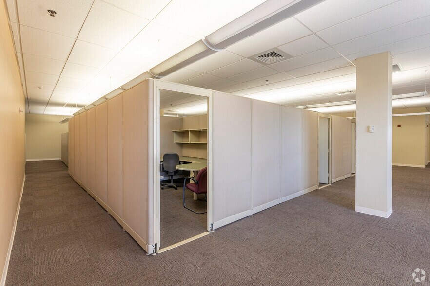 More Photos Of 920 Ridgebrook Rd, Sparks Office For Sale