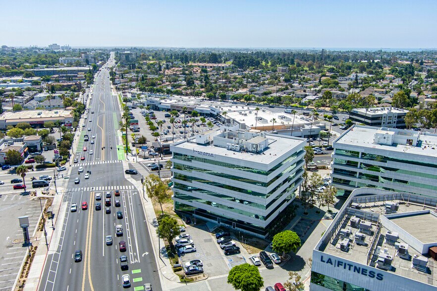 More Photos Of , Long Beach Office For Sale
