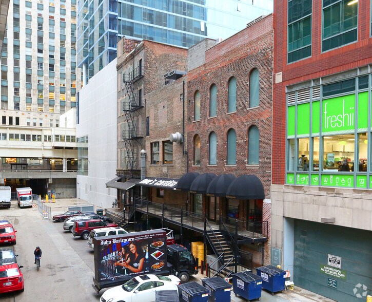 More Photos Of 159 W Kinzie St, Chicago Storefront For Sale