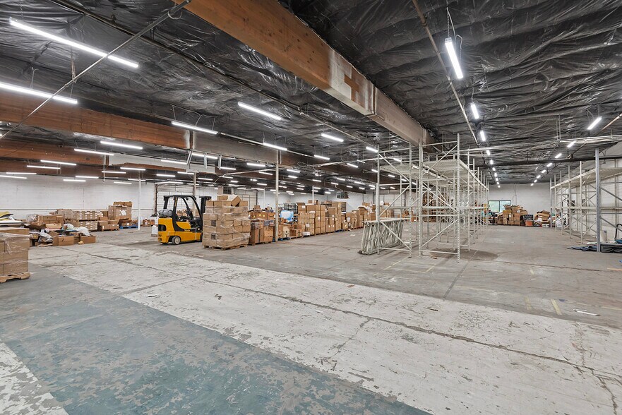 More Photos Of 3101 W 2100 S, Salt Lake City Flex For Lease