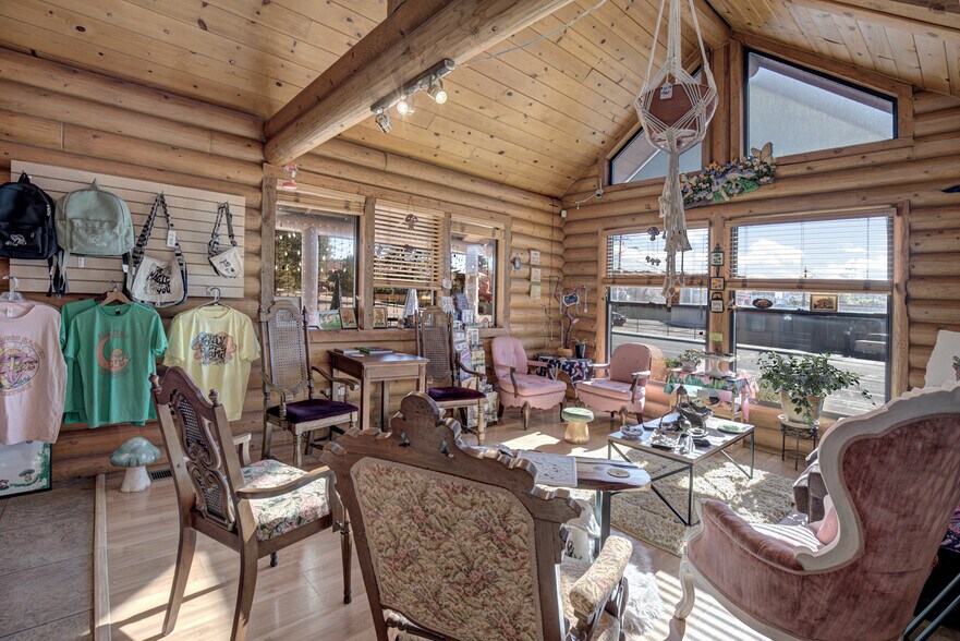 More Photos Of 102 E Main St, Payson General Retail For Sale