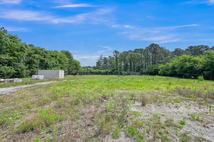 More Photos Of 2745 Interstate 45 S, New Waverly Manufacturing For Sale