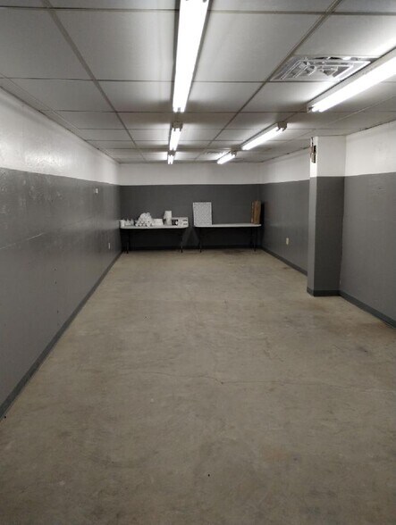 More Photos Of 4300 Highway 43, Mc Intosh Truck Terminal For Lease