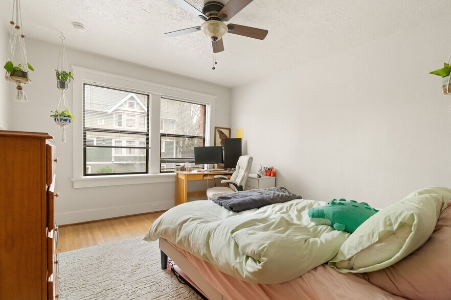 More Photos Of , Portland Multifamily For Sale