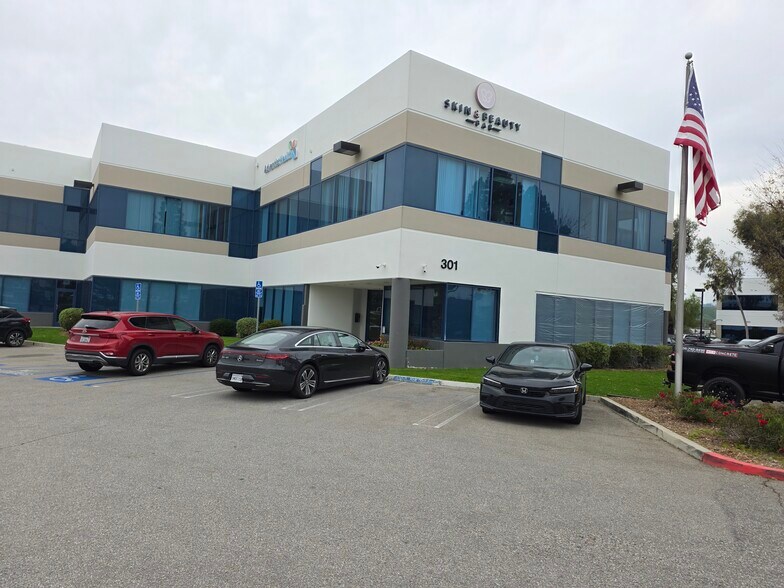 Primary Photo Of 301 Science Dr, Moorpark Medical For Lease