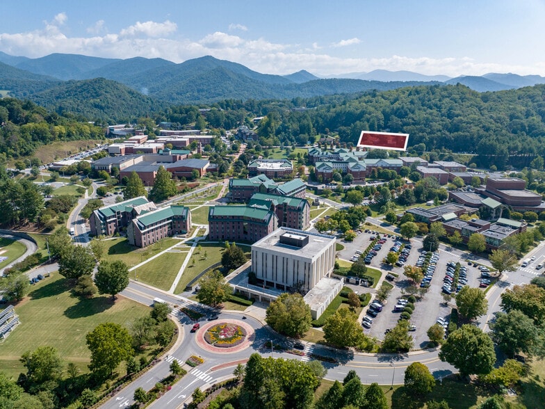 More Photos Of 44 & 54 Legacy Ln, Cullowhee Apartments For Sale