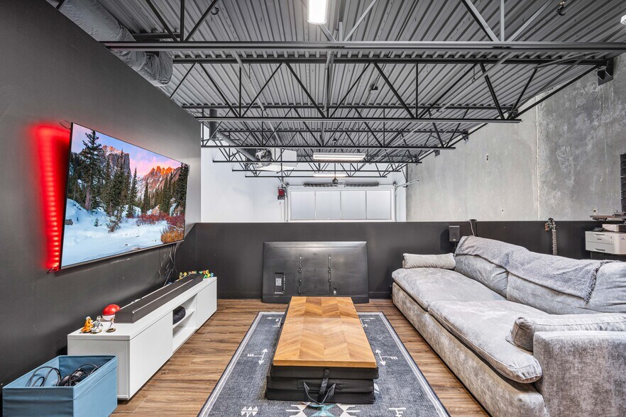 More Photos Of 1750 120 Av NE, Calgary Warehouse For Sale
