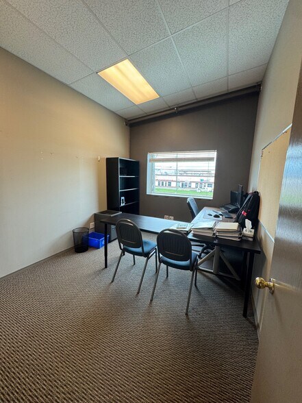 More Photos Of 4929 74th Ave NW, Edmonton Flex For Lease