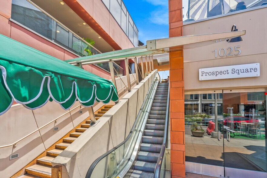 More Photos Of 1025 Prospect St, La Jolla General Retail For Sale