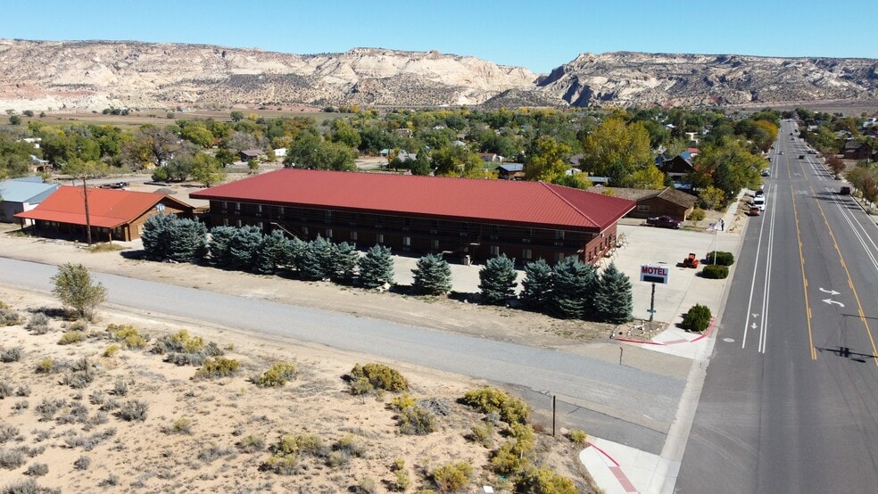 More Photos Of 380 W Main St, Escalante Hotel For Sale