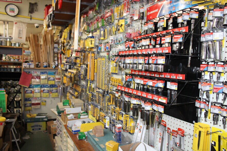 More Photos Of 111 Highland Lakes Rd, Highland Lakes General Retail For Sale