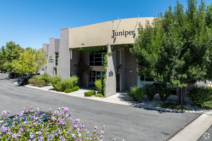 More Photos Of 850 E Patriot Blvd, Reno Showroom For Sale