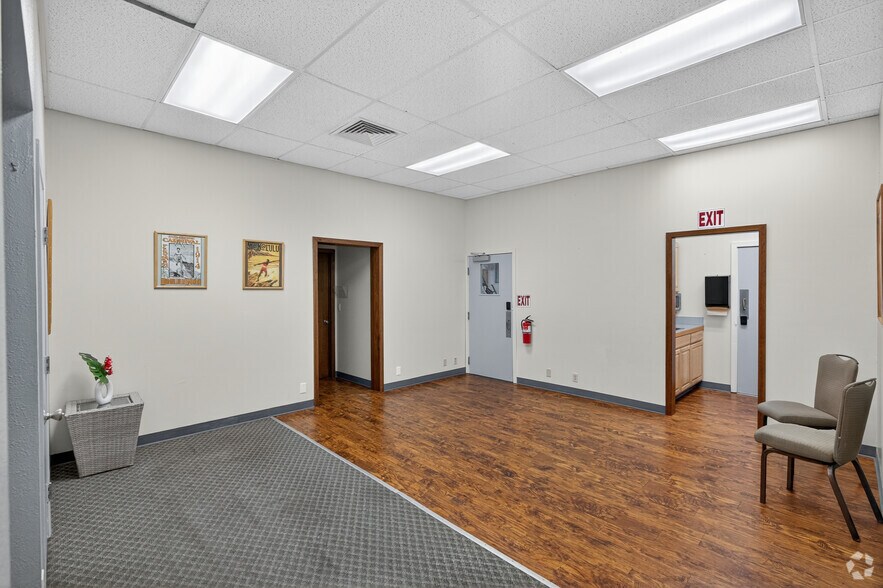 More Photos Of 75-5699 Kopiko St, Kailua Kona Freestanding For Sale