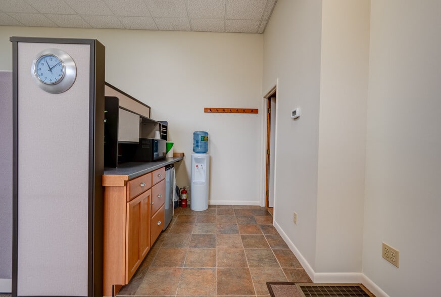 More Photos Of 72 W Stafford Rd, Stafford Springs Medical For Sale