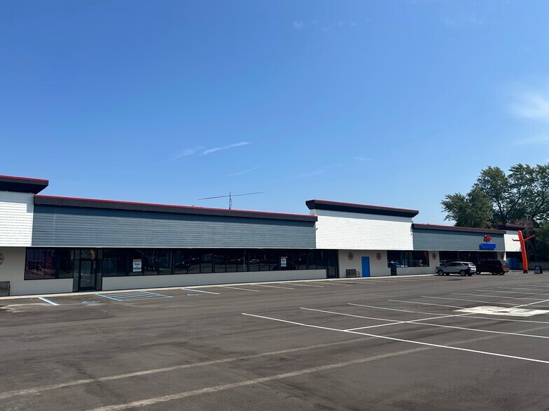 More Photos Of 29265-29305 Cherry Hill Rd, Inkster Unknown For Lease